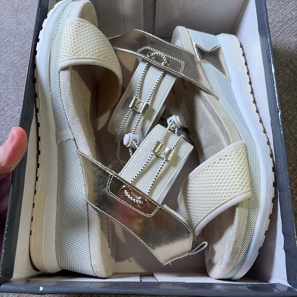 Pierre Dumas Lyra Wedge Sandals for Women in Nude - Picture 6 of 7